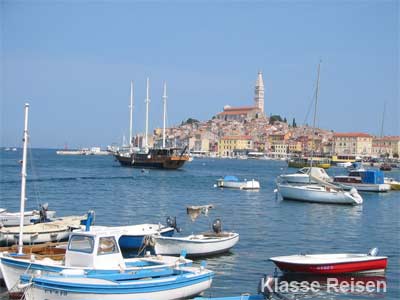 Für die ganze Schulklasse: Der Hafen von Rovinj.